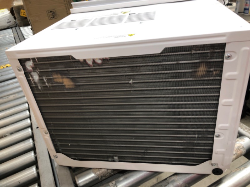 Photo 6 of BLACK+DECKER 10,000 BTU Electronic Energy Star Window Air Conditioner with Remote Control, White
*Damaged*