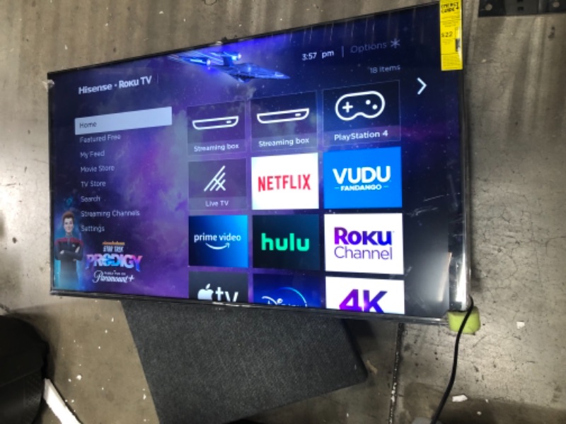 Photo 3 of Hisense 50-Inch Class R6 Series Dolby Vision HDR 4K UHD Roku Smart TV with Alexa Compatibility (50R6E3)
