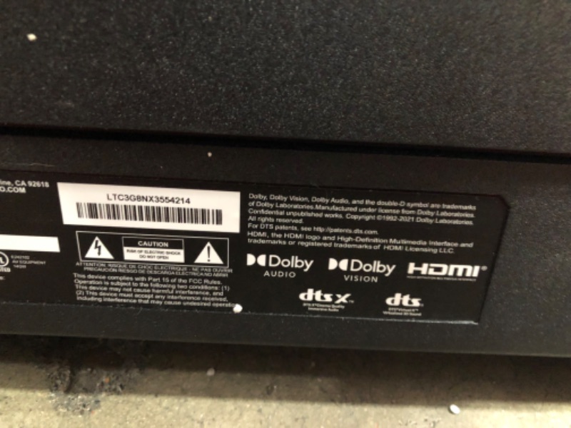 Photo 1 of VIZIO 55 Class M6 Series 4K QLED HDR Smart TV (Newest Model) M55Q6-J01

-scuff marks on screen powers on missing a leg 