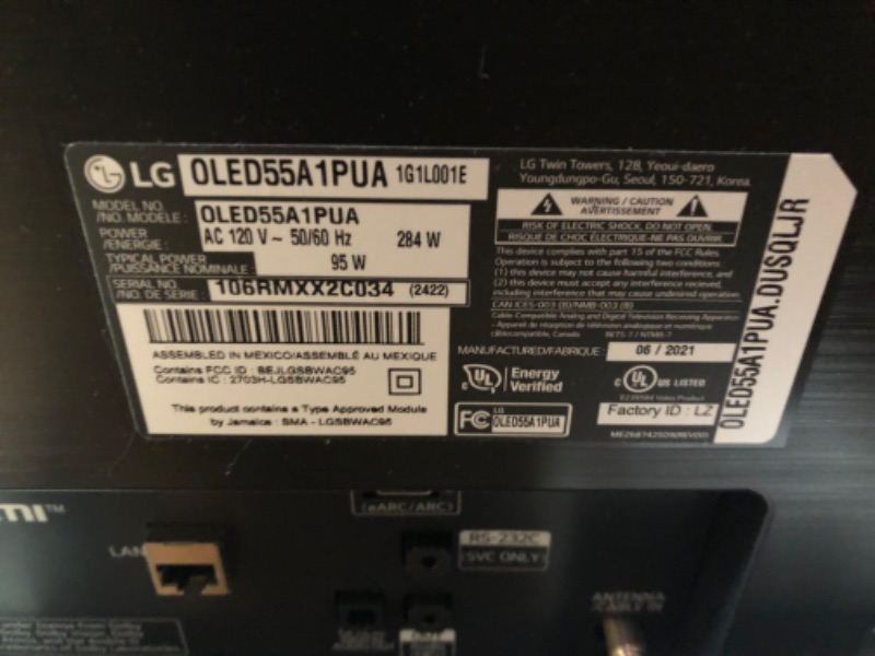 Photo 7 of LG OLED A1 Series 55” Alexa Built-in 4k Smart TV, 60Hz Refresh Rate, AI-Powered 4K, Dolby Vision IQ and Dolby Atmos, WiSA Ready, Gaming Mode (OLED55A1PUA, 2021)

-missing some hardware for feet/stand 
-powers on 