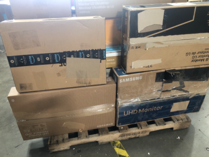 Photo 4 of MIXED PALLET OF DAMAGED TVS AND MONITORS**NO REFUNDS**MIXED SIZES