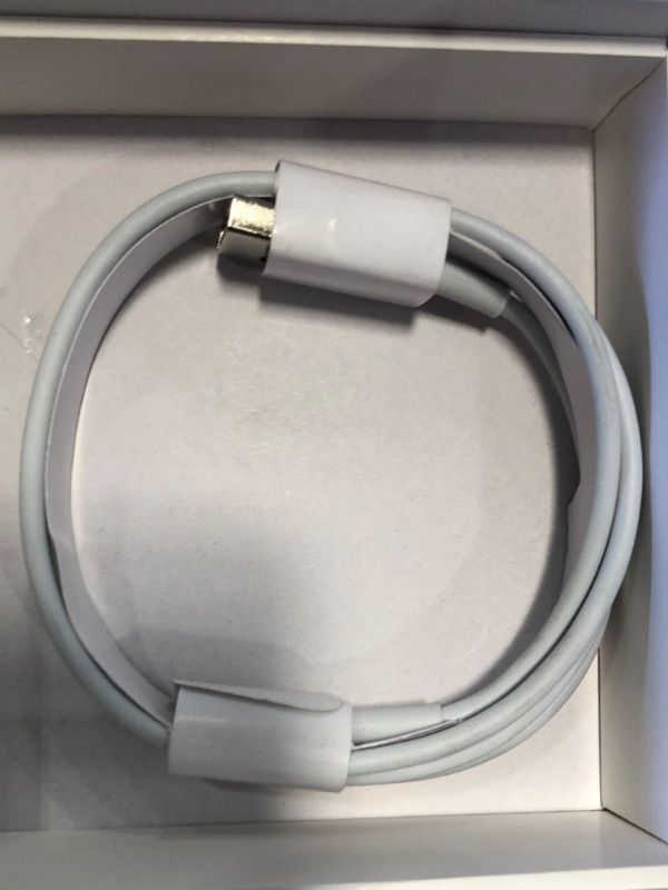 Photo 8 of NEW!
Apple AirPods True Wireless Bluetooth Headphones