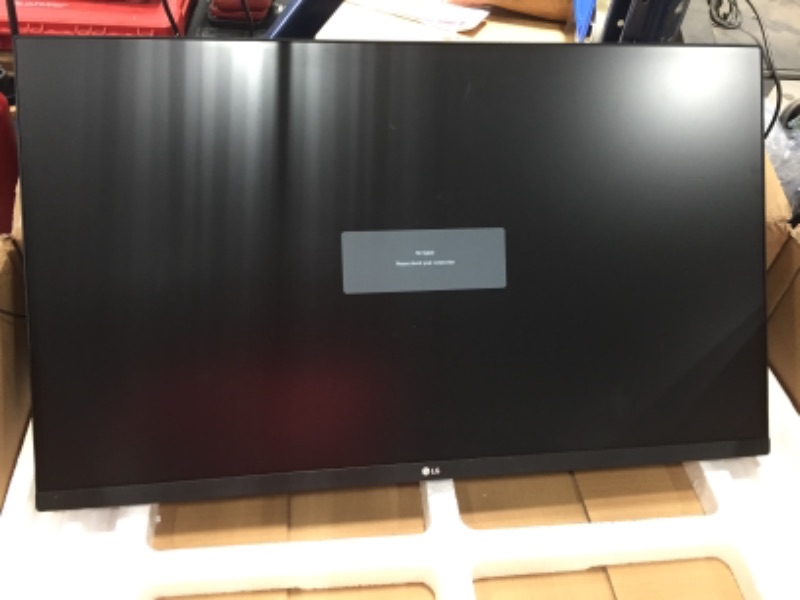 Photo 2 of LG 32QN600-B 32-Inch QHD (2560 x 1440) IPS Monitor with HDR 10, AMD FreeSync with Dual HDMI Inputs, Black
