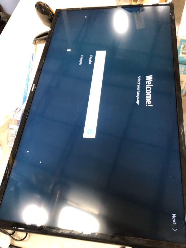 Photo 2 of SAMSUNG 40-inch Class LED Smart FHD TV 1080P (UN40N5200AFXZA, 2019 Model)