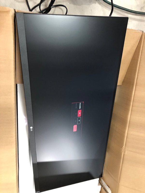 Photo 2 of LG 29WP60G-B UltraWide Monitor 29" 21:9 FHD (2560 x 1080) IPS Display, sRGB 99% Color Gamut, HDR 10, USB Type-C Connectivity, 3-Side Virtually Borderless Display - Black
