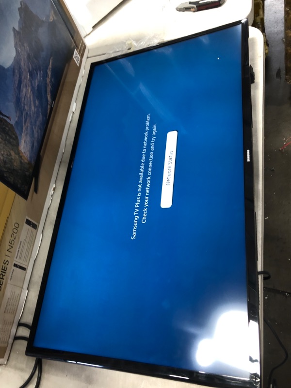 Photo 1 of SAMSUNG 40-inch Class LED Smart FHD TV 1080P (UN40N5200AFXZA, 2019 Model)