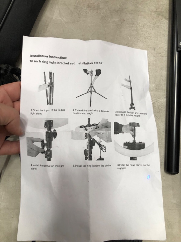 Photo 4 of PARTS ONLY DID NOT POWER ON 
LOMTAP RING LIGHT 10" RING LIGHT 3 CELL PHONE HOLDER 