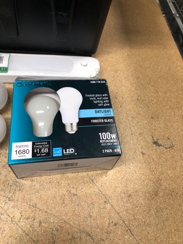 Photo 1 of Home Goods Bundle 
LED Lights 5W, 25W,100W, 85W, 18 Inch White Bar Light 