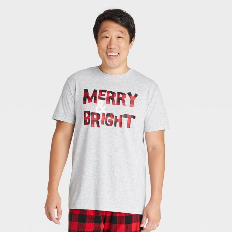 Photo 1 of Merry And Bright Men's Christmas shirt -MEDIUM -12 PACK 