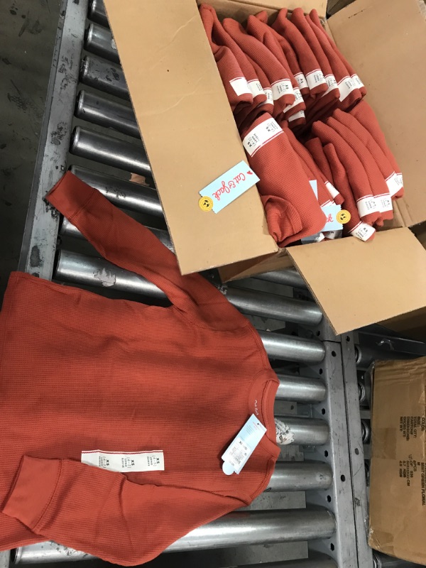 Photo 1 of *24 SHIRTS, LITTLE BOY SIZEXS (4/5)
Boys' Thermal Long Sleeve T-Shirt - Cat & Jack™

