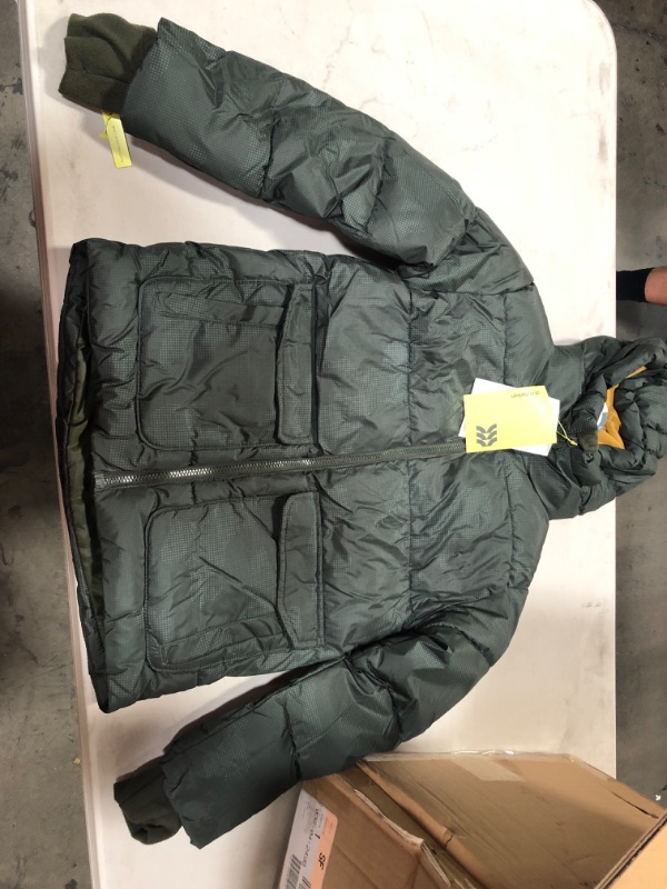 Photo 3 of 6 packs of Boys' Short Puffer Jacket, Size M - All in Otion™
