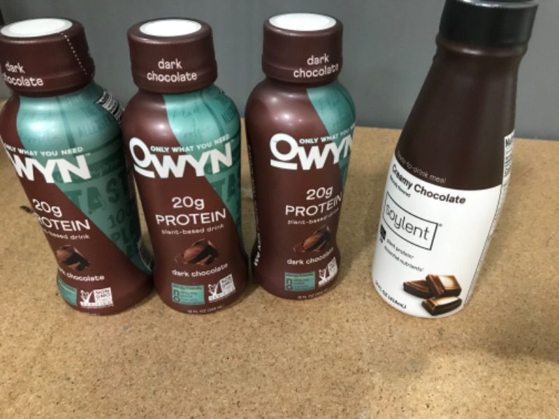 Photo 1 of *** PLANT BASED PROTEIN DRINK BUNDLE** NO RETURNS NO REFUNDS
3 OWYN DARK CHOCOLATE 20G PROTEIN ** BB 11/03/22***
1 SOYLENT CREAMY CHOCOLATE 20 PROTEIN **BB 3/18/22**