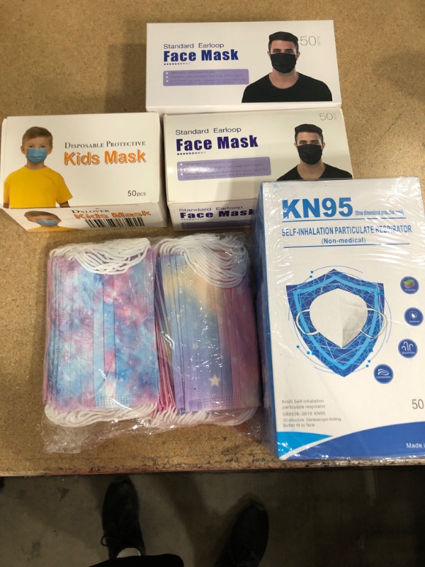 Photo 1 of **miscellaneous face masks bundle**
K95 masks
kids mask
