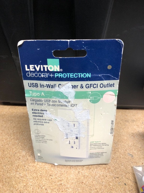 Photo 3 of 15 Amp Smartlock Pro Self-Test GFCI Combination 24-Watt (4.8 Amp) Type A USB In-Wall Charger Duplex Outlet, White
