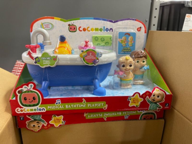 Photo 3 of PACK OF TWO- CoComelon Bathtub Playset