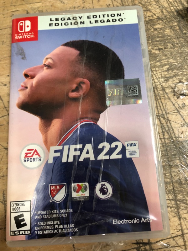 Photo 2 of FIFA 22: Legacy Edition - Nintendo Switch

