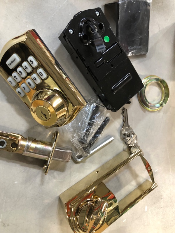 Photo 2 of *USED* Kwikset Home Connect 620 Keypad Connected Smart Lock with Z-Wave Technology Featuring SmartKey Security in Lifetime Polished Brass