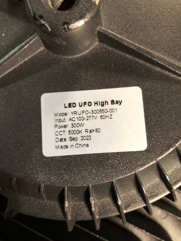 Photo 3 of *USED/SEE NOTES* High Bay Light UFO 150W 22500LM 5000K 