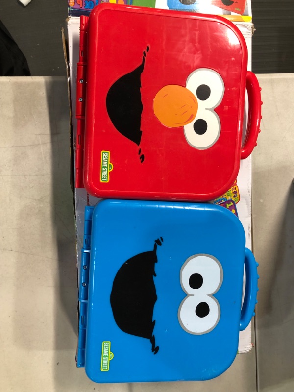 Photo 4 of *USED BUT LIKE NEW* sesame street learning case bundle ( exclusive)