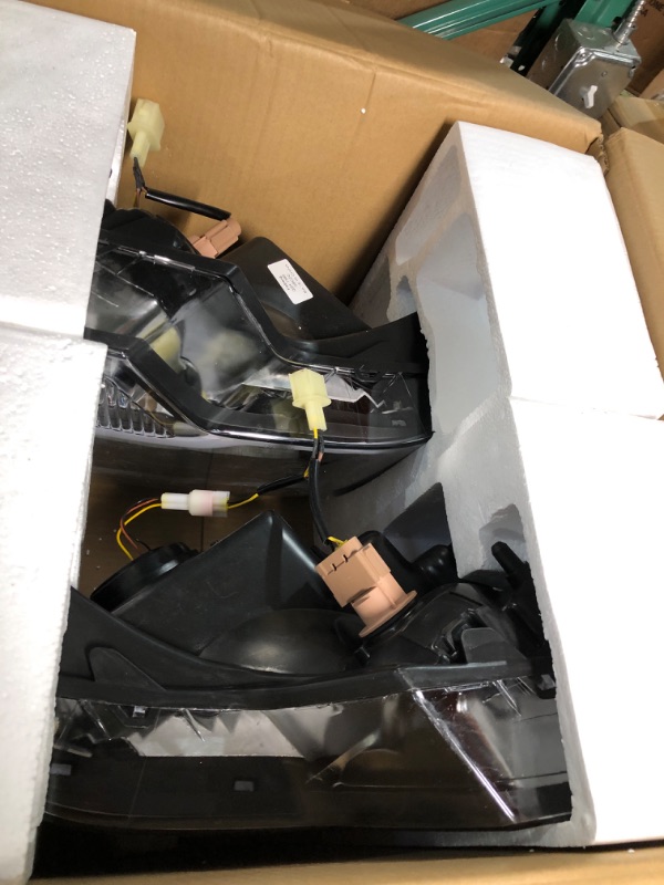 Photo 1 of AJP Distributors LED DRL Tube Bar Driving Projector Head Lights 