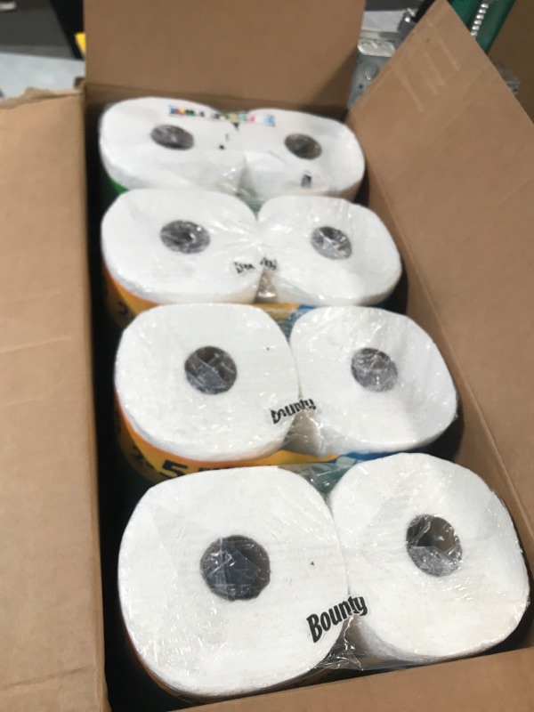 Photo 1 of Bounty Quick Size Paper Towels, White, 4 Packs Of 2 Family Rolls = 8 Family Rolls