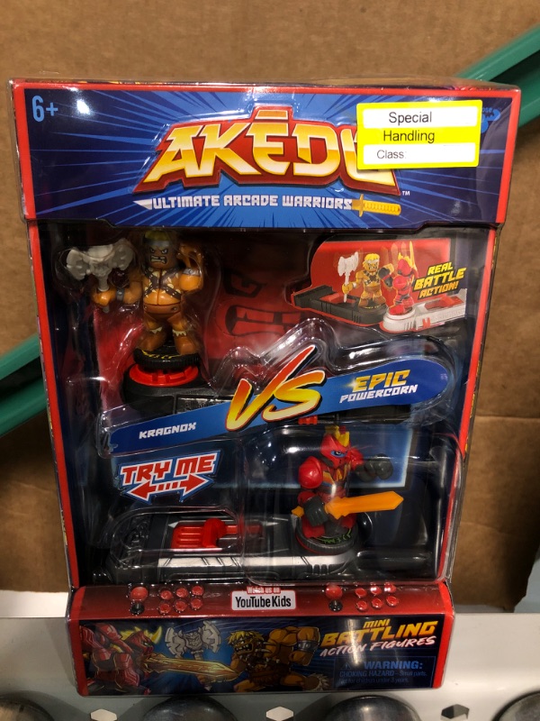 Photo 2 of *NEW* Akedo - Ultimate Arcade Warriors Versus Pack Mini Battling Action Figures