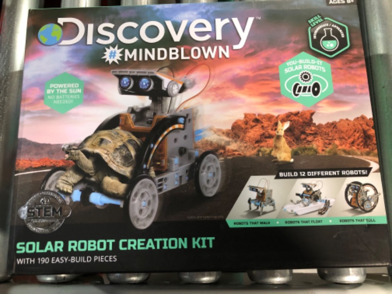 Photo 3 of *NEW* Discovery #Mindblown Solar Robot Creation STEM Science Kit 190pc