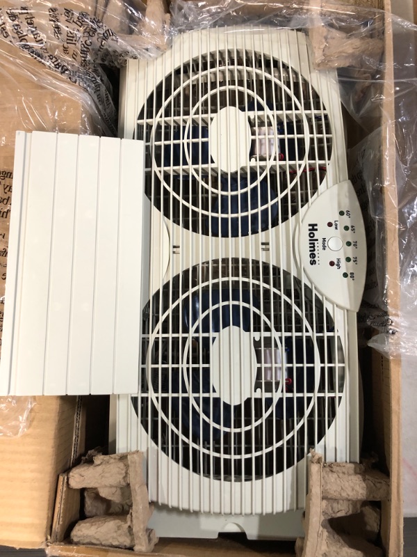 Photo 3 of [USED] HOLMES Dual Blade Digital Window Fan