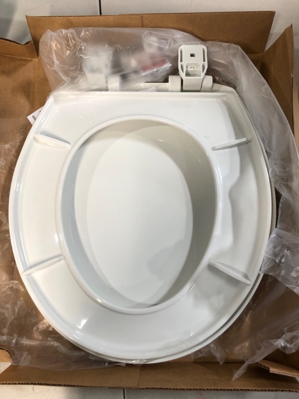 Photo 4 of [USED] MAYFAIR 880SLOW 000 Caswell Toilet Seat 