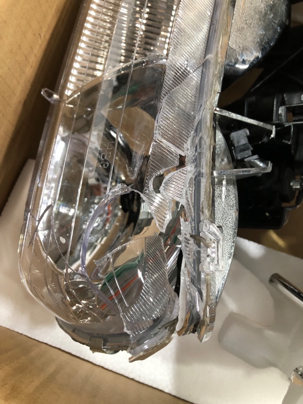 Photo 2 of *USED* AUTOSAVER88 Headlight Assembly Compatible with 1999-2002 Chevy Silverado / 2000-2006 Tahoe Suburban Headlamp with Bumper Lights