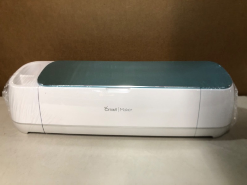 Photo 1 of **USED/MISSING PARTS,SEE NOTES** Cricut Maker Blue Fe