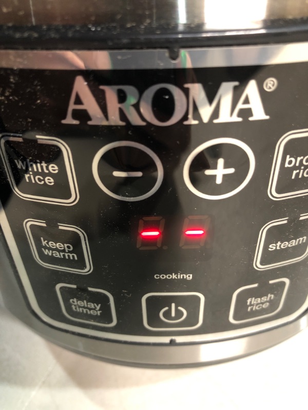 Photo 8 of *USED/SEE NOTES* Aroma Housewares ARC-914SBD Digital Cool-Touch Rice Grain Cooker 