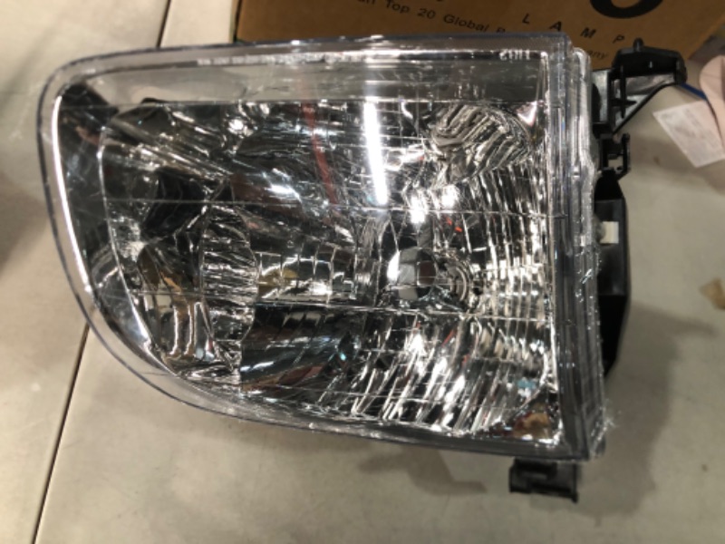 Photo 6 of For Toyota Sequoia 2001-2004/Tundra 2003-2004 Headlight Assembly Pair Driver and Passenger Side For TO2502144 | 81150-0C020 Tundra Double Cab