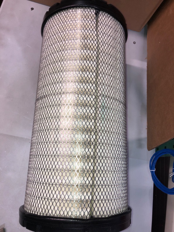 Photo 2 of Luberfiner LAF4816 Radial Seal Heavy Duty Air Filter Fits Select for Freightliner, Kenworth, & Peterbilt trucks