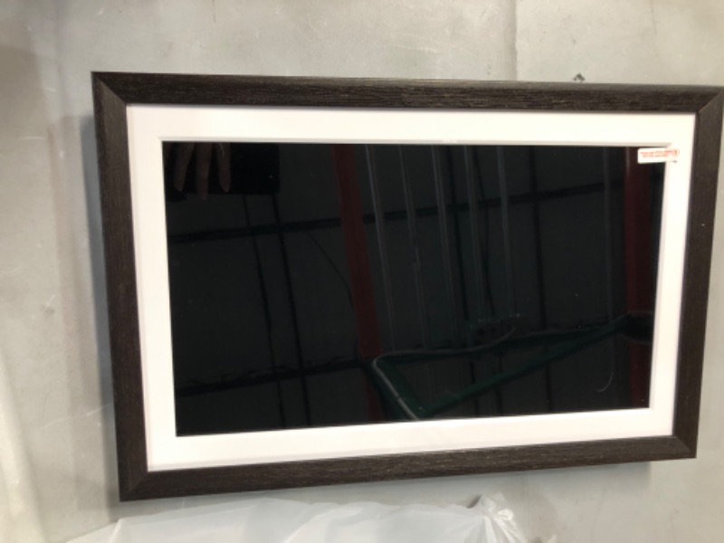 Photo 1 of **See Notes/Damaged** Frameo 15.6 Inch 32GB Large WiFi Digital Picture Frame 1920 * 1080 IPS FHD Touch Screen 