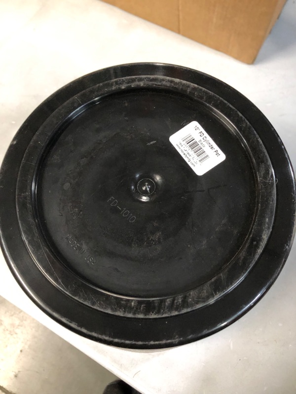 Photo 7 of **See Notes/USED** Novelty Majestic Full Depth Round Cylinder Pot, Glossy Black, 10-Inch (10108) 10.25" x 9.8" H"