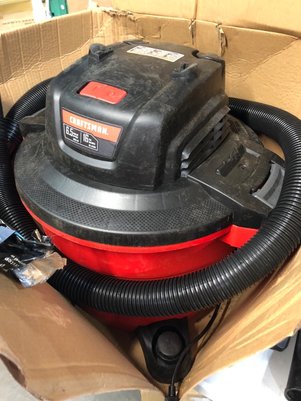 Photo 4 of ****PARTS ONLY*** CRAFTSMAN CMXEVBE18595 16 Gallon 6.5 Peak HP Wet/Dry Vac, Heavy-Duty w/Dust Bags