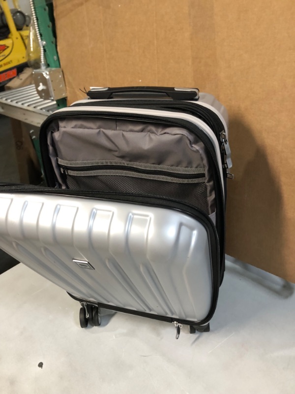 Photo 4 of DELSEY Paris Titanium Intl 20.5'' Expandable Spinner Suitcase - Silver