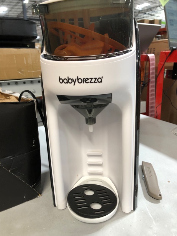 Photo 3 of  Baby Brezza Formula Pro Advanced Formula Dispenser Machine - Automatically Mix a Warm Formula Bottle Instantly