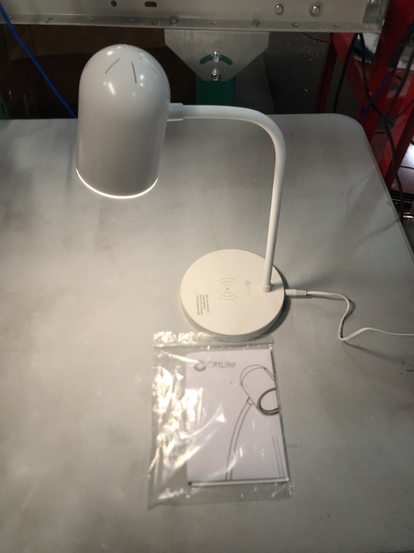 Photo 3 of LED Brody Wireless Charging Desk Lamp - OttLite
