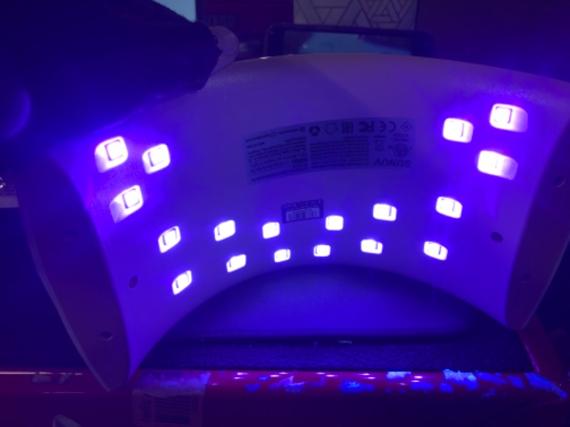 Photo 3 of SUNUV UV LED Nail Lamp