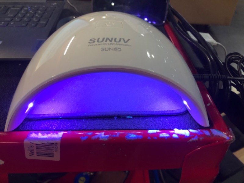 Photo 4 of SUNUV UV LED Nail Lamp