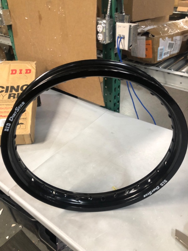 Photo 2 of DID - 19X215VB01H - DIRTSTAR 19X2.15 BLK rim