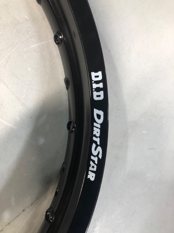 Photo 4 of DID - 19X215VB01H - DIRTSTAR 19X2.15 BLK rim