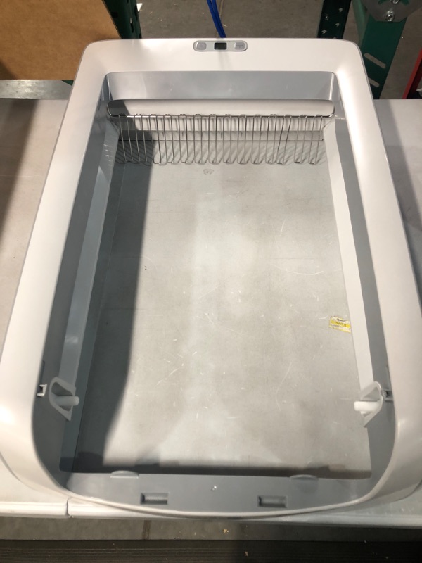 Photo 2 of **USED** MISSING BUTTOM TRAY** PetSafe ScoopFree Self-Cleaning Cat Litter Box