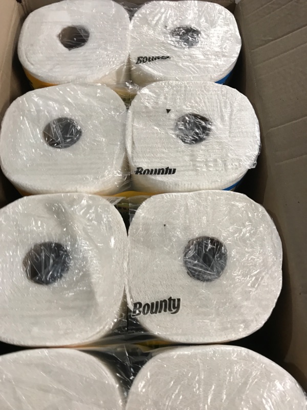 Photo 2 of Bounty Quick Size Paper Towels, White, 4 Packs Of 2 Family Rolls = 8 Family 