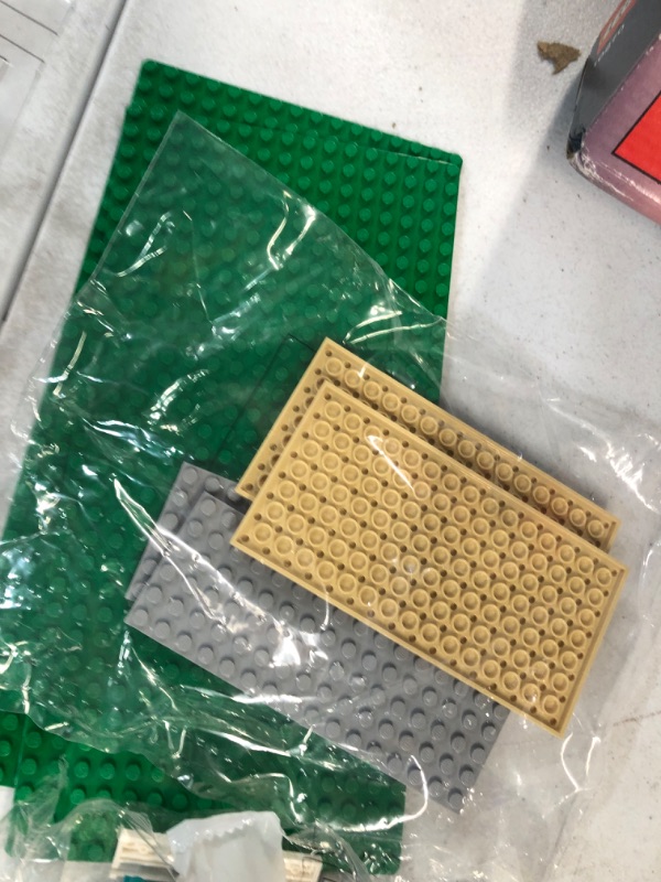 Photo 1 of *NEW* LEGO | Creator Expert Bookshop | 10270
