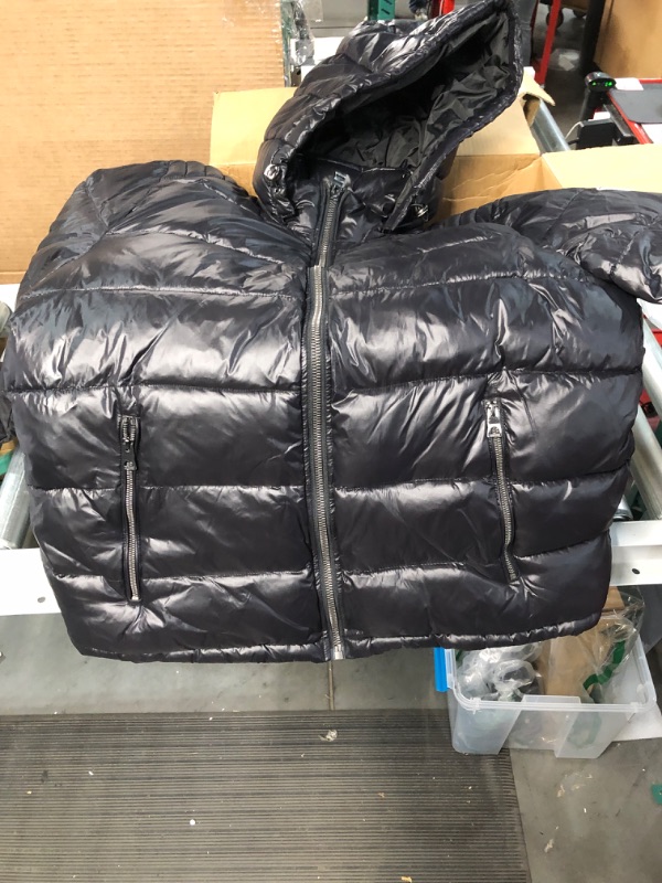 Photo 2 of *NEW* GUESS Women's Puffer Storm Cuffs– Quilted, Transitional Jacket X-Large Black