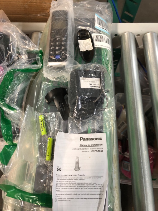 Photo 2 of *NEW/SEE NOTES* Panasonic Compact Cordless Phone 