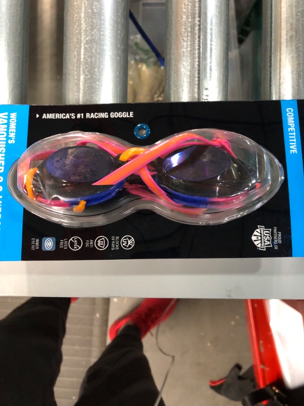 Photo 3 of *USED/SEE NOTES* Speedo Women's Swim Goggles Mirrored Vanquisher 2.0 Hot Coral